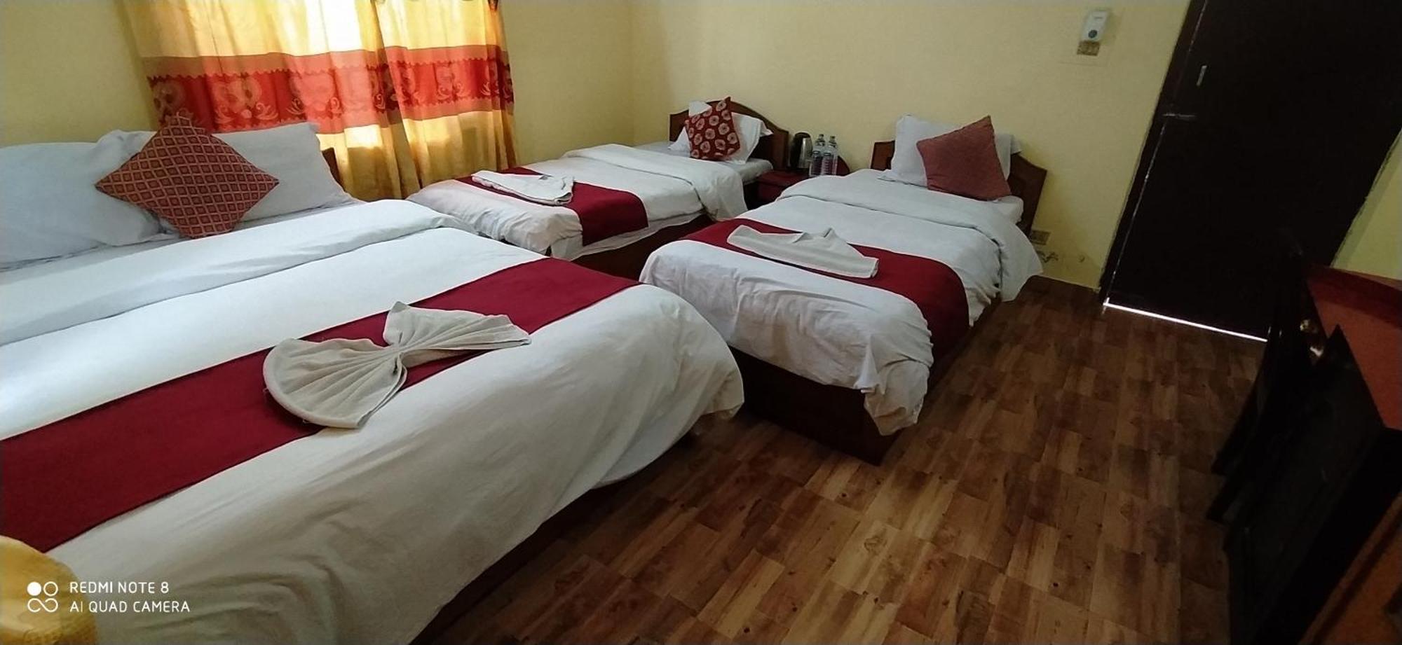 Hotel Plaza Nepal 博卡拉 外观 照片